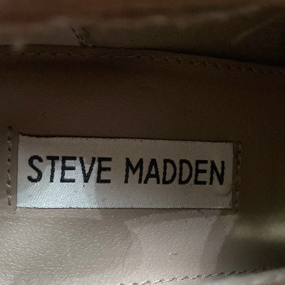 Steve Madden stylish taupe
